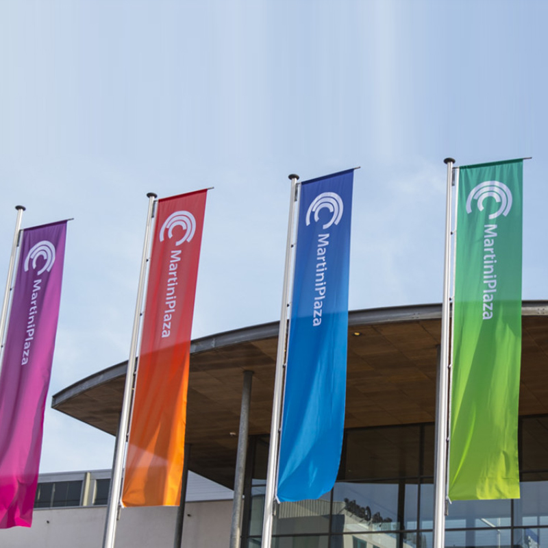 Martiniplaza vlaggen-voorzijde