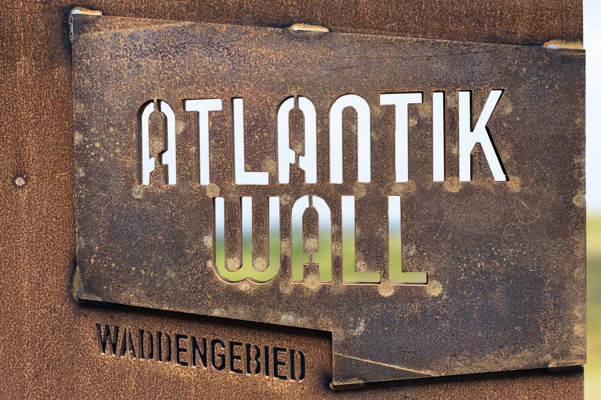 atlantikwall logo-cortenstaal-front