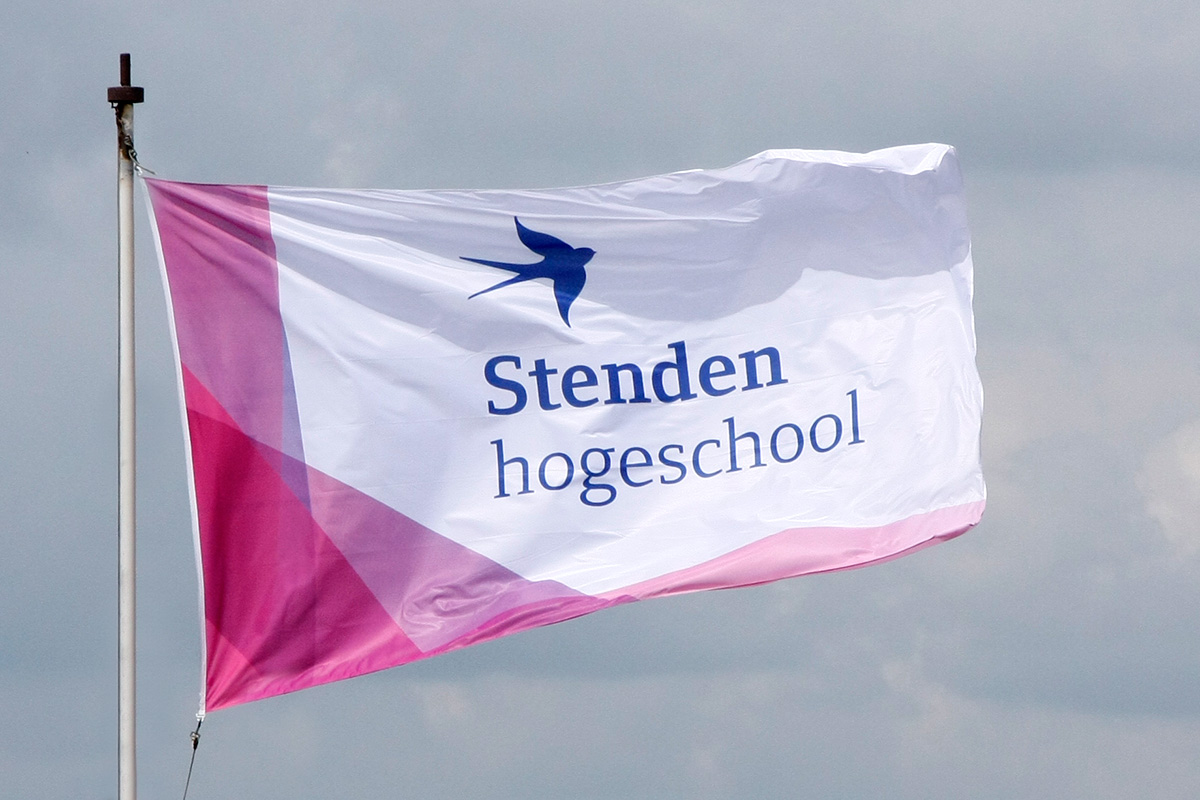 stenden hogeschool-leeuwarden-huisstijl-vlag